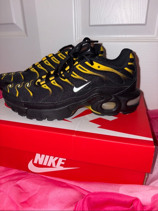 Nike Other - Nike Grade School Air Max Plus- Black and Yellow size 4Y